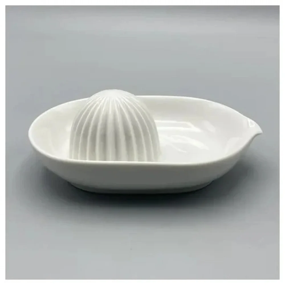 Simple White Ceramic Manual Juicer Lemon Lime‎ Reamer Spout Minimalist
